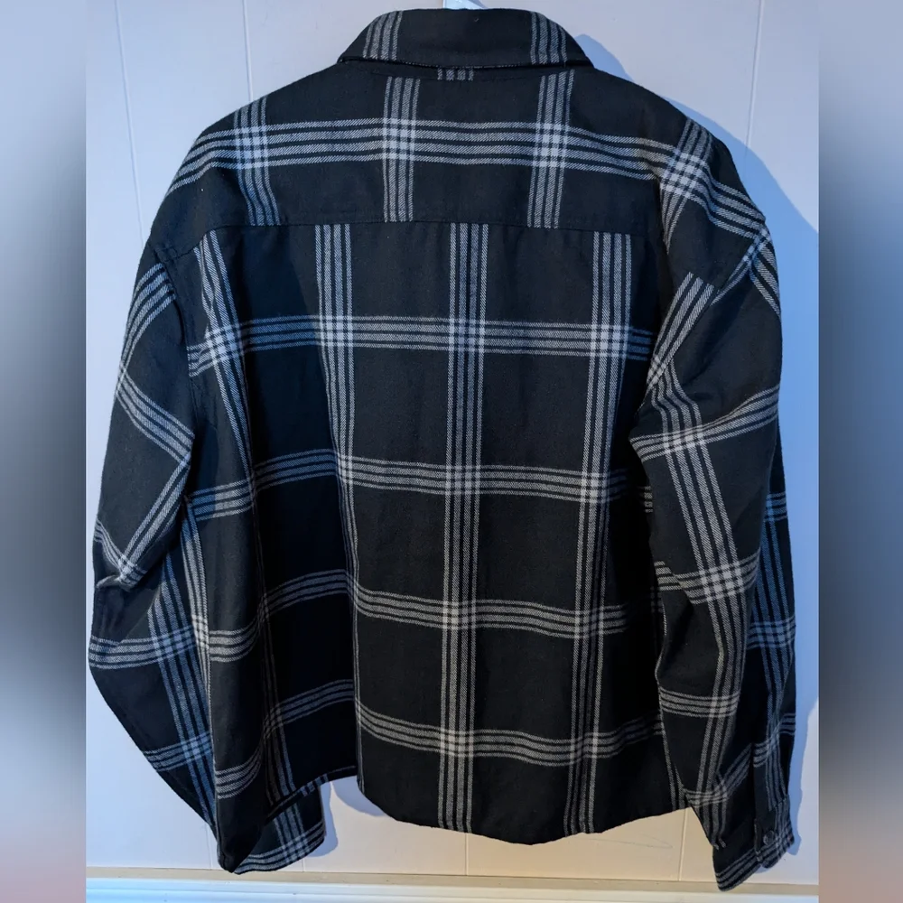 Free Planet Black and Gray Plaid Flannel Overshirt Men's Size M Long Sleeve - Picture 2 of 10